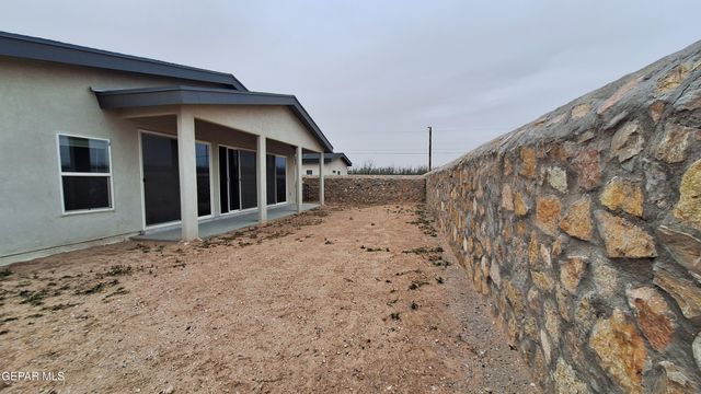 10256 Iron Hollow Street, Socorro, TX 79927