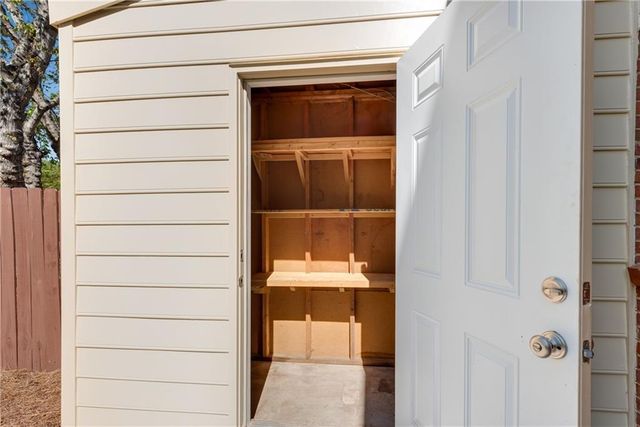 1080 Old Roswell Road, Roswell, GA 30076