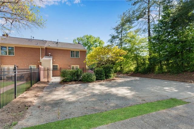 1080 Old Roswell Road, Roswell, GA 30076