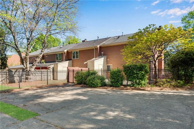 1080 Old Roswell Road, Roswell, GA 30076