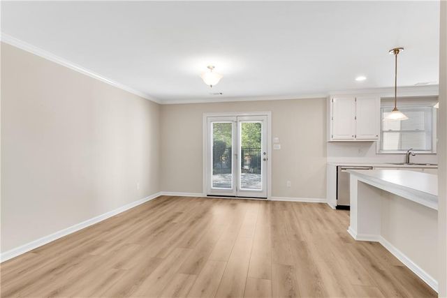 1080 Old Roswell Road, Roswell, GA 30076