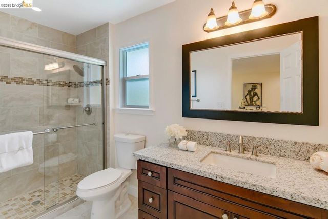 2198 La Orinda Pl, Concord, CA 94518