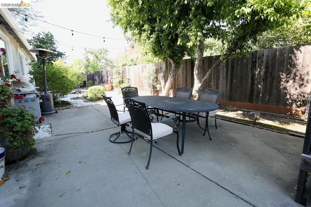 2198 La Orinda Pl, Concord, CA 94518