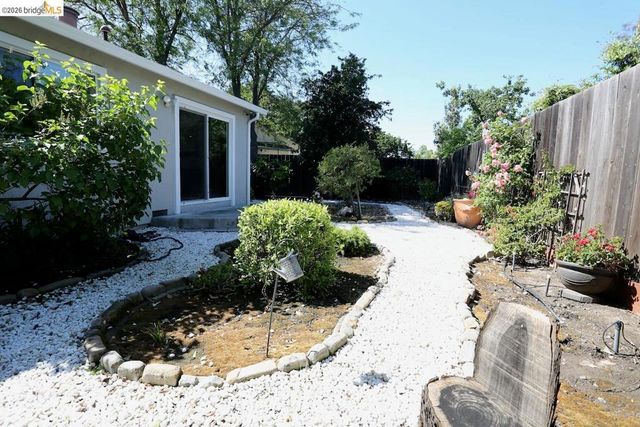 2198 La Orinda Pl, Concord, CA 94518