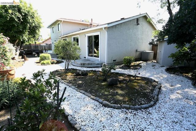 2198 La Orinda Pl, Concord, CA 94518
