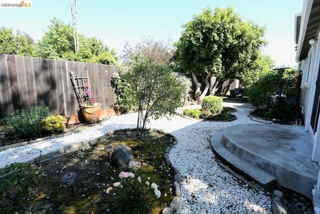 2198 La Orinda Pl, Concord, CA 94518
