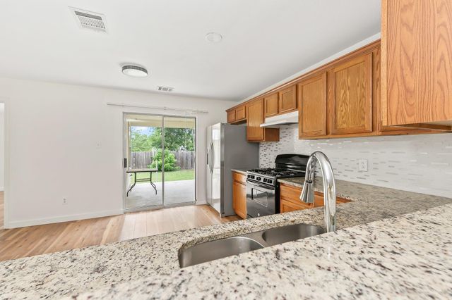 14320 Teacup LN, Pflugerville, TX 78660