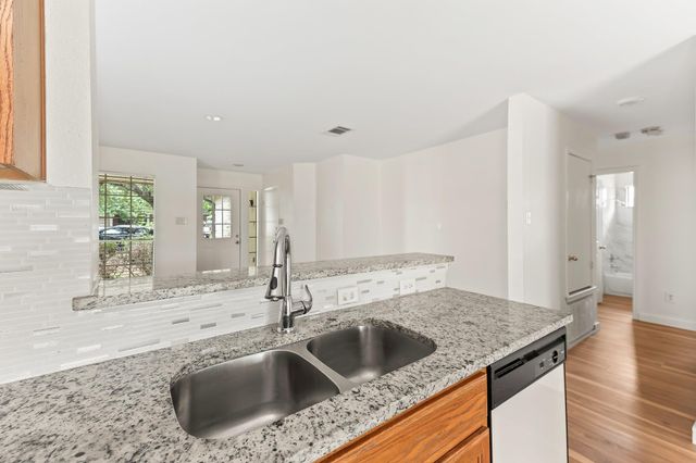 14320 Teacup LN, Pflugerville, TX 78660