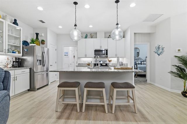 521 MARGARITAVILLE AVENUE, Daytona Beach, FL 32124