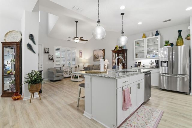 521 MARGARITAVILLE AVENUE, Daytona Beach, FL 32124