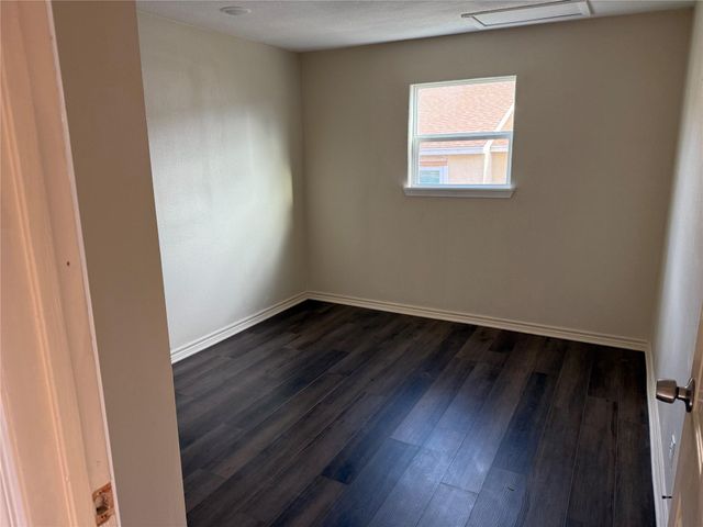 3700 83rd Street 26, Galveston, TX 77554