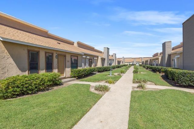 3700 83rd Street 26, Galveston, TX 77554