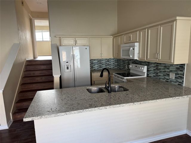 3700 83rd Street 26, Galveston, TX 77554