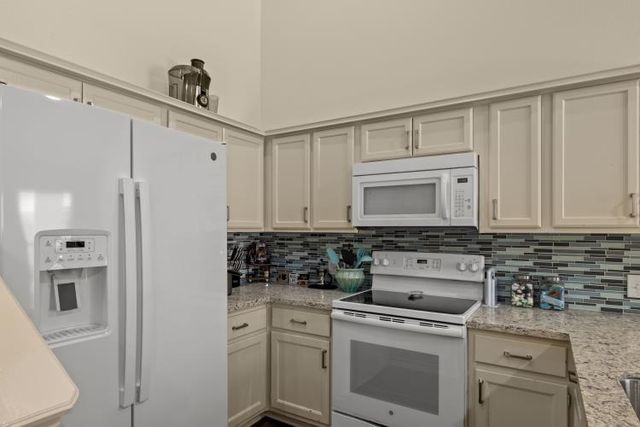 3700 83rd Street 26, Galveston, TX 77554