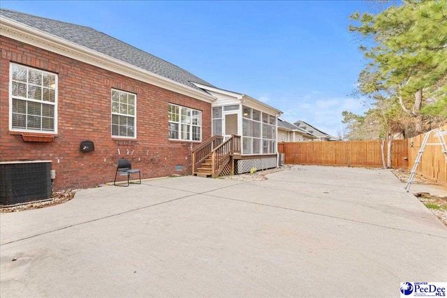 450 Sterling Drive, Florence, SC 29501