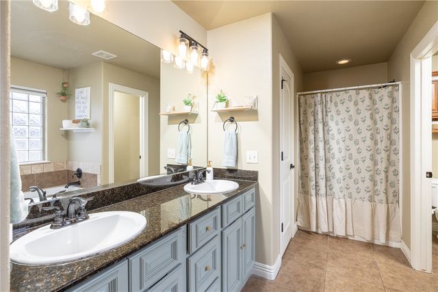 2001 Quinlan Avenue, Lowell, AR 72745