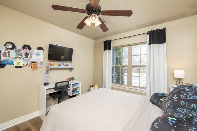 2001 Quinlan Avenue, Lowell, AR 72745