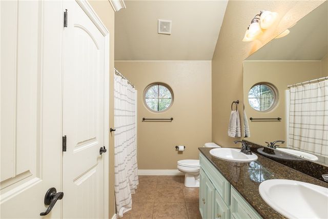 2001 Quinlan Avenue, Lowell, AR 72745