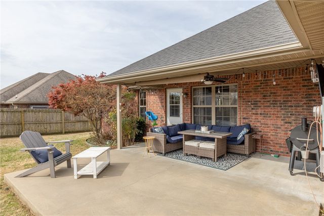 2001 Quinlan Avenue, Lowell, AR 72745