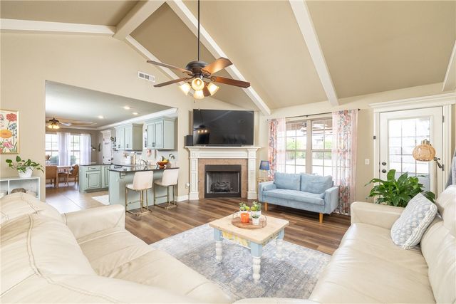2001 Quinlan Avenue, Lowell, AR 72745
