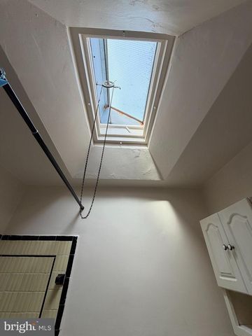 7 W 21ST ST, Chester, PA 19013