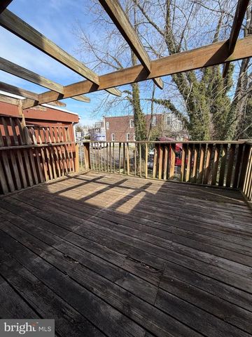 7 W 21ST ST, Chester, PA 19013