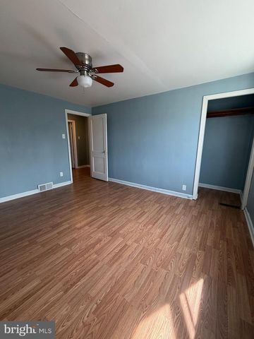 7 W 21ST ST, Chester, PA 19013