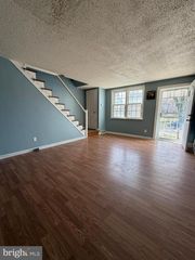 7 W 21ST ST, Chester, PA 19013