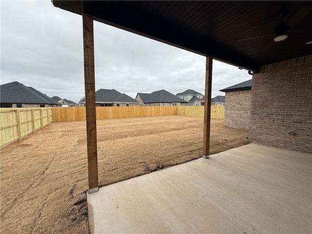 1900 Farmer Street, Pea Ridge, AR 72751