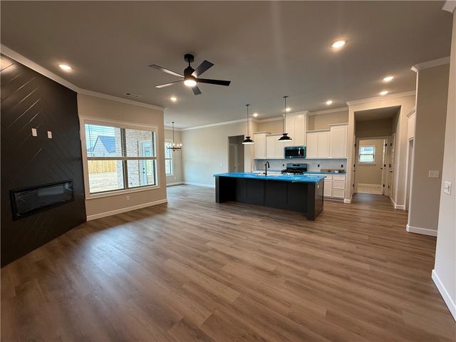 1900 Farmer Street, Pea Ridge, AR 72751