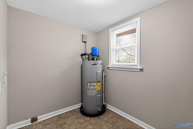 2214 Kildare Street NW, Huntsville, AL 35811