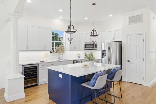 9226 13TH AVENUE CIRCLE NW, Bradenton, FL 34209