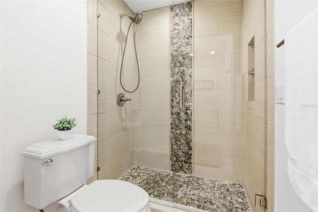 9226 13TH AVENUE CIRCLE NW, Bradenton, FL 34209