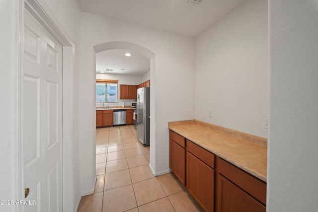 8912 S 40th Drive, Phoenix, AZ 85339