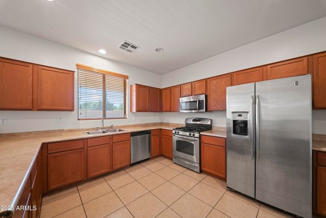 8912 S 40th Drive, Phoenix, AZ 85339
