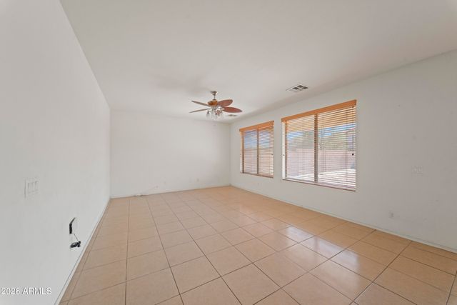 8912 S 40th Drive, Phoenix, AZ 85339