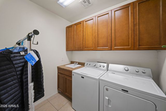 8912 S 40th Drive, Phoenix, AZ 85339