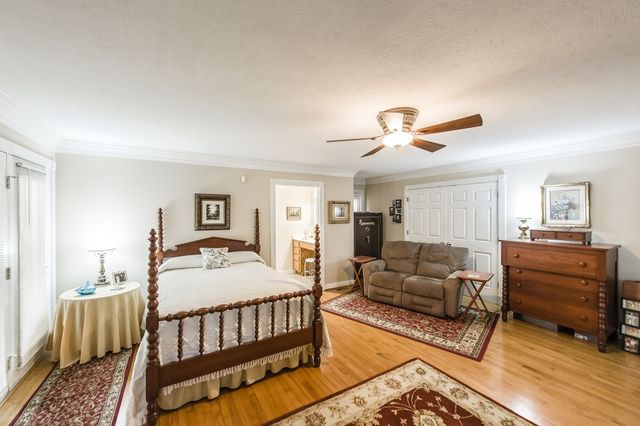 1626 New Highway 52 E, Westmoreland, TN 37186