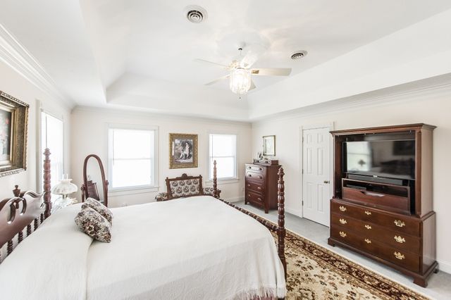 1626 New Highway 52 E, Westmoreland, TN 37186