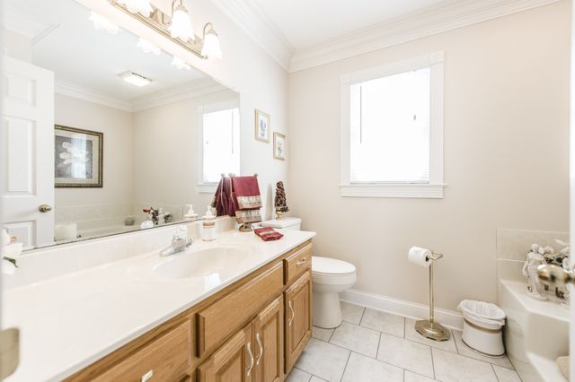 1626 New Highway 52 E, Westmoreland, TN 37186