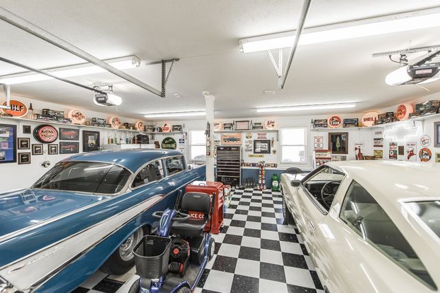 1626 New Highway 52 E, Westmoreland, TN 37186