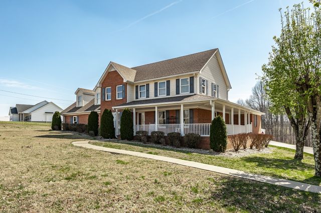 1626 New Highway 52 E, Westmoreland, TN 37186