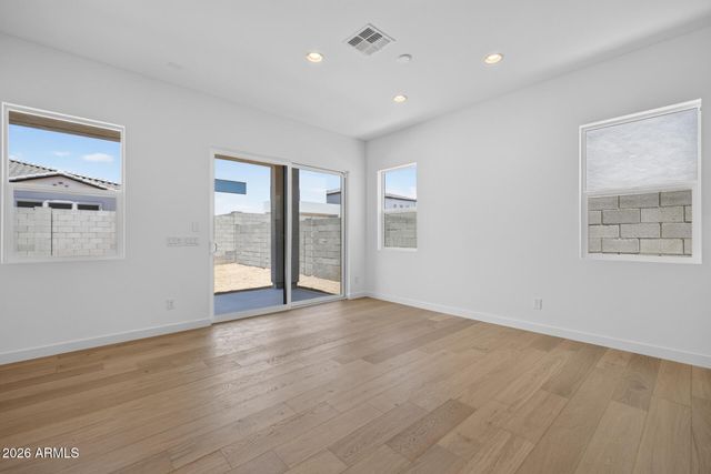 10438 E ULYSSES Avenue, Mesa, AZ 85212