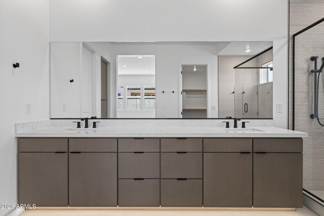 10438 E ULYSSES Avenue, Mesa, AZ 85212