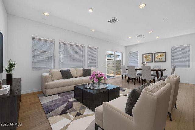 10438 E ULYSSES Avenue, Mesa, AZ 85212
