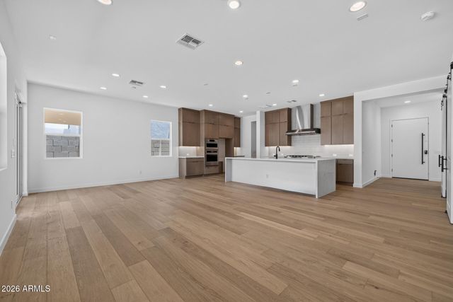 10438 E ULYSSES Avenue, Mesa, AZ 85212