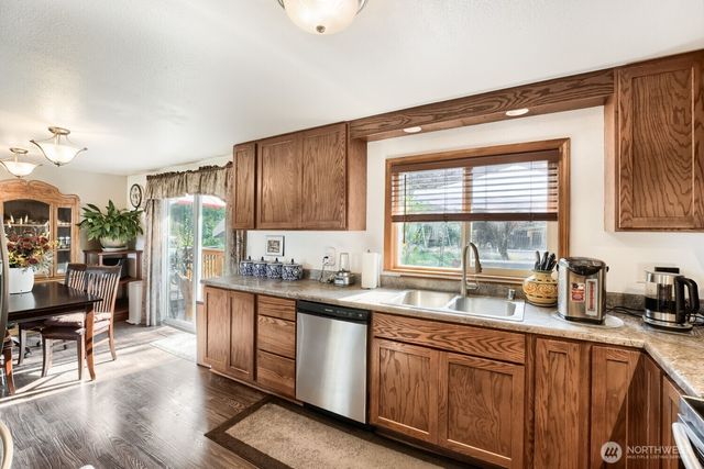 4329 S 239th PL, Kent, WA 98032