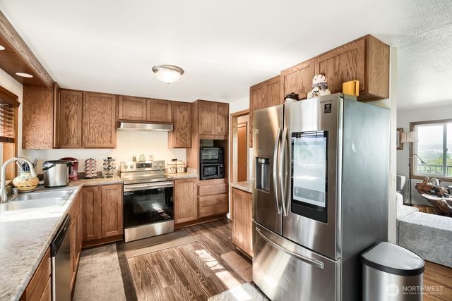 4329 S 239th PL, Kent, WA 98032