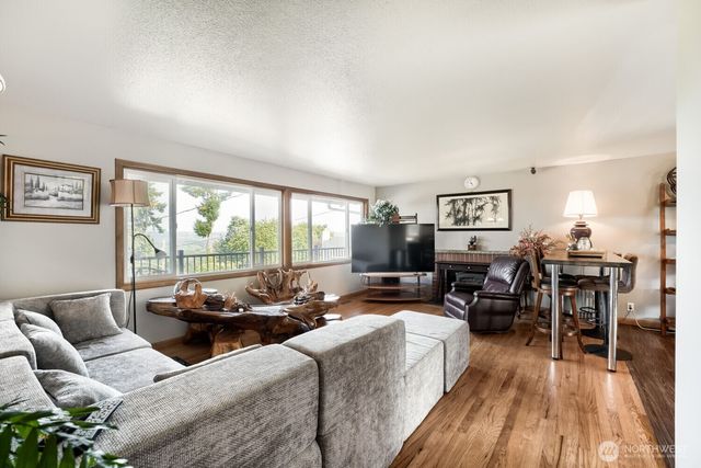 4329 S 239th PL, Kent, WA 98032