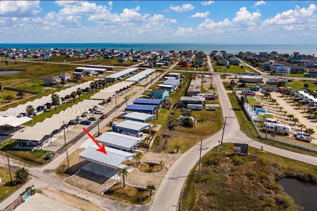 1067 Fisherman Drive N, Crystal Beach, TX 77650